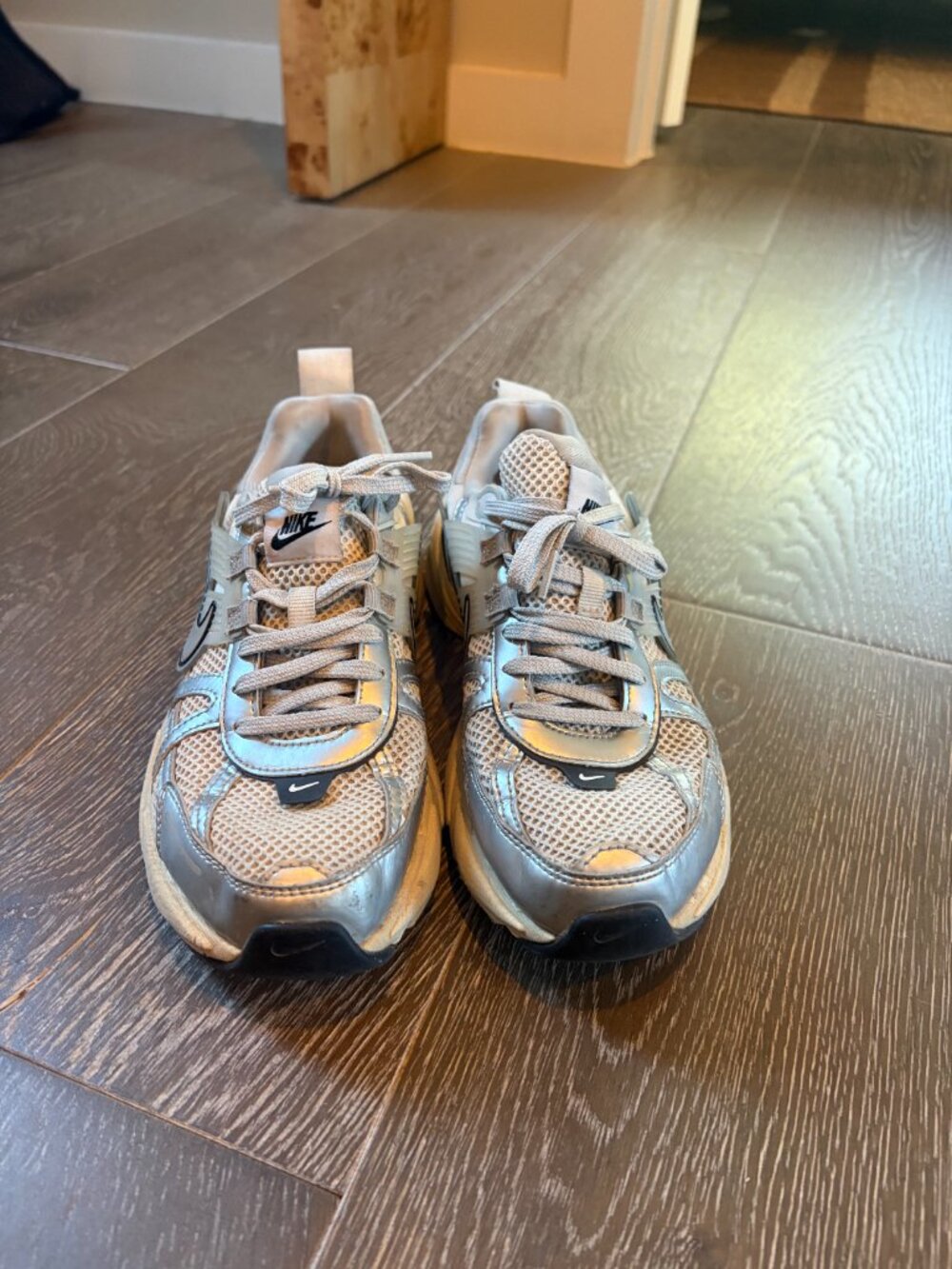 Nike V2K Run Women's Sneaker - Picture 4 of 10